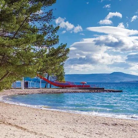1 Bedroom Beautiful In Kostrena * Rijeka