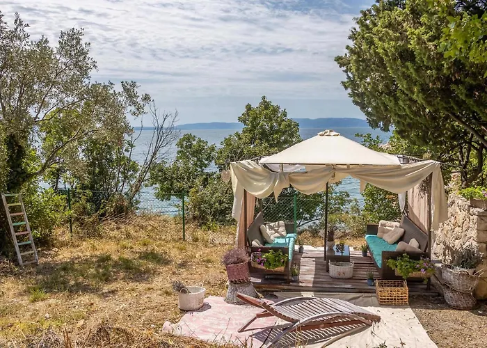 Awesome In Kostrena With House Sea View بيت للعطل *