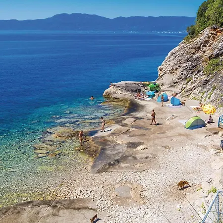 Awesome In Kostrena With House Sea View * 里耶卡