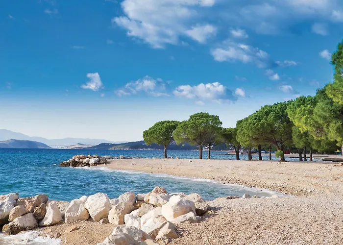 Case de vacanță Awesome In Kostrena With House Sea View